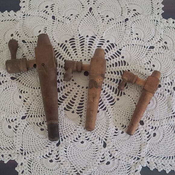 Vintage Lot of 3 Wooden Beer Wine Whiskey Keg Barrell Tap Spigot Spouts - Picture 2 of 11